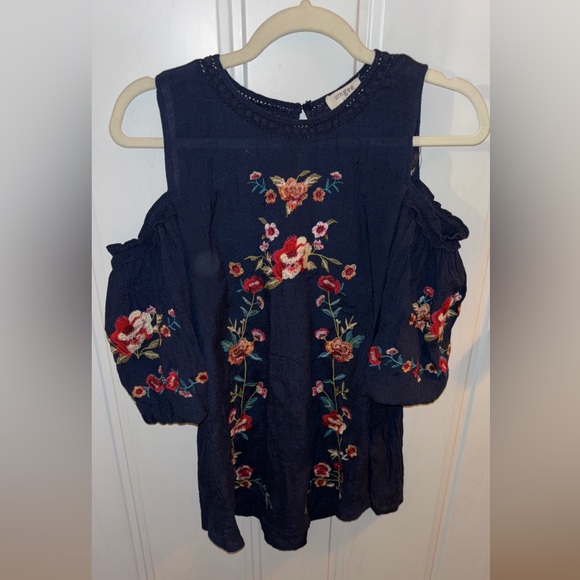 Umgee Tops - Umgee Boho Sz.Medium Dark Blue Floral Embroidered Blouse w/Cold Shoulder🌸